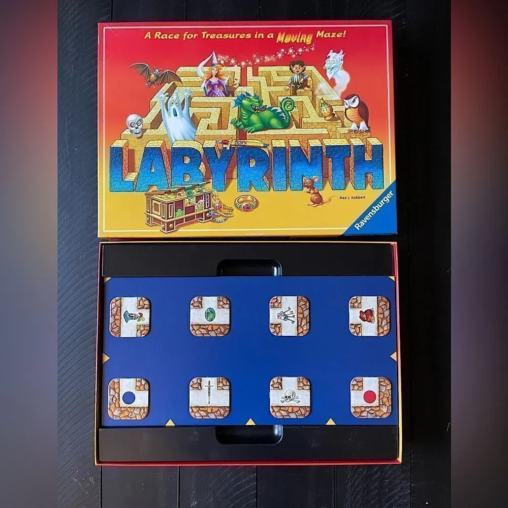Ravensburger “Labyrinth” 2-4 Player, Family Board Game (Ages 7+).